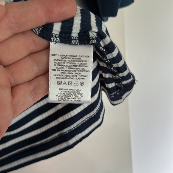 NWOT Akemi + Kin top - Picture 6 of 6